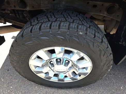 Used 2015 GMC Sierra 2500 Denali w/ Driver Alert Package AWD/4WD image 36
