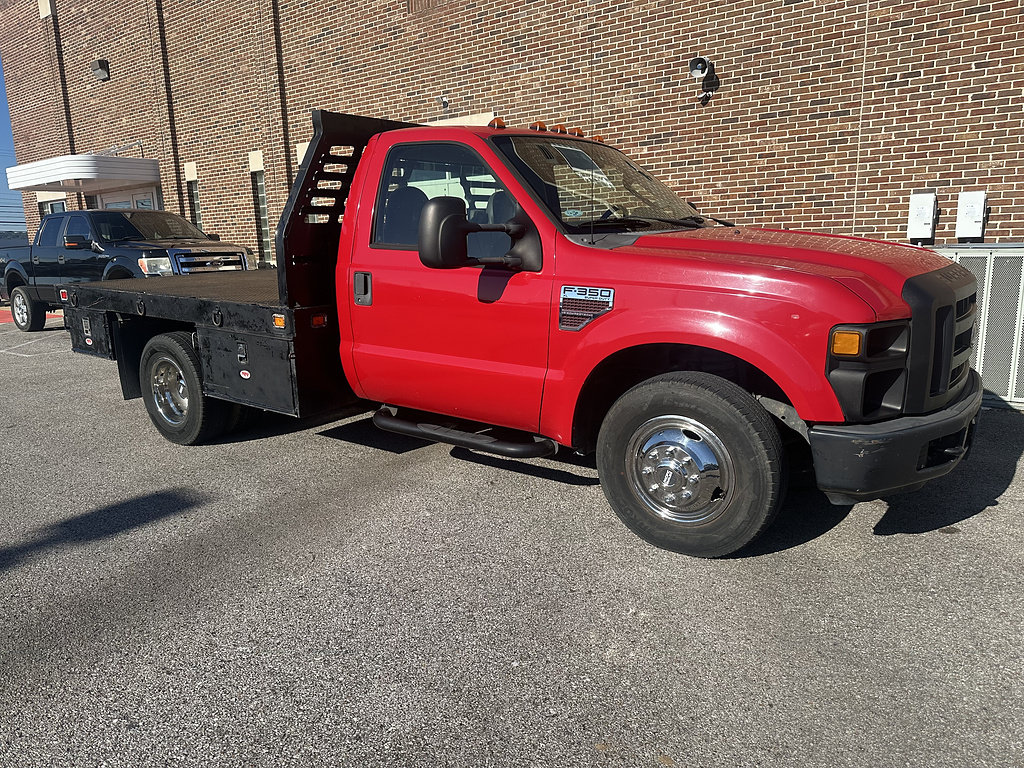 Used 2008 Ford F350 2WD Regular Cab DRW Super Duty image 1