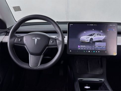 Used 2022 Tesla Model 3 image 13