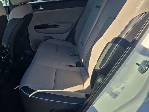 Used 2020 Kia Sportage SX image 9