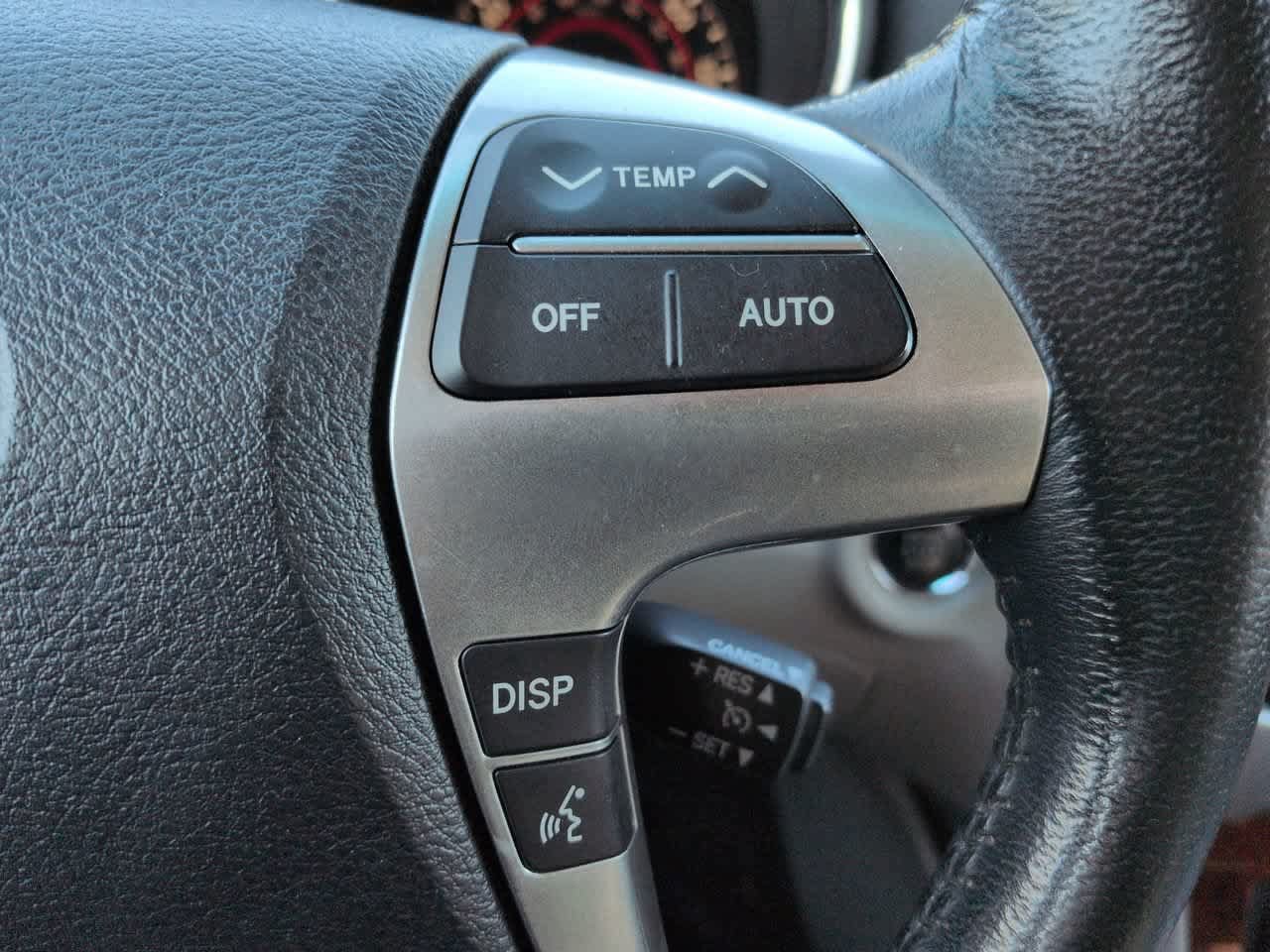 Used 2011 Toyota Highlander Limited w/ Tow Pkg AWD/4WD image 26