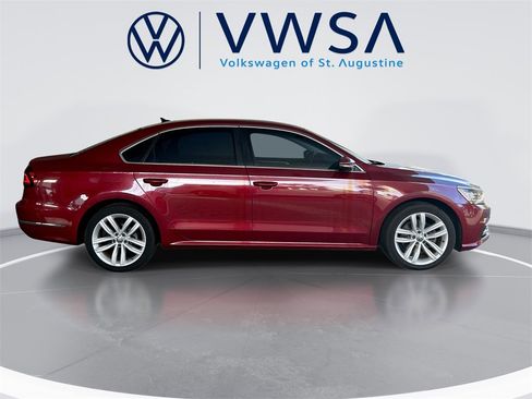 Used 2018 Volkswagen Passat 2.0T SE image 8