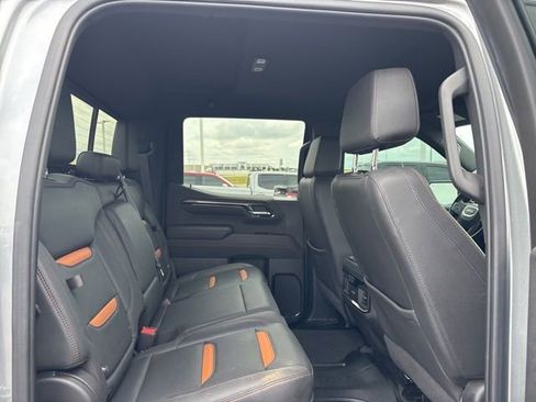 Used 2023 GMC Sierra 1500 AT4 w/ AT4 Premium Package AWD/4WD image 16