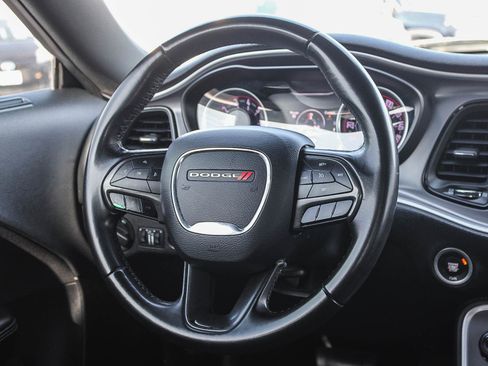 Used 2019 Dodge Challenger SXT image 16