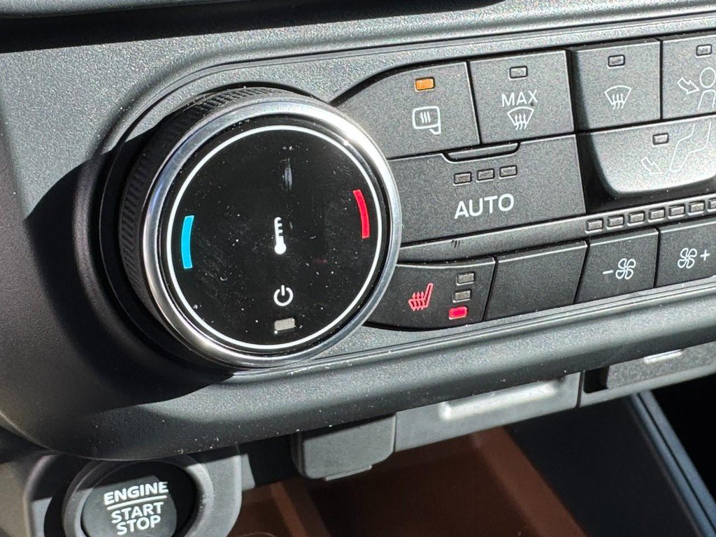 Used 2024 Ford Maverick Lariat AWD/4WD image 25