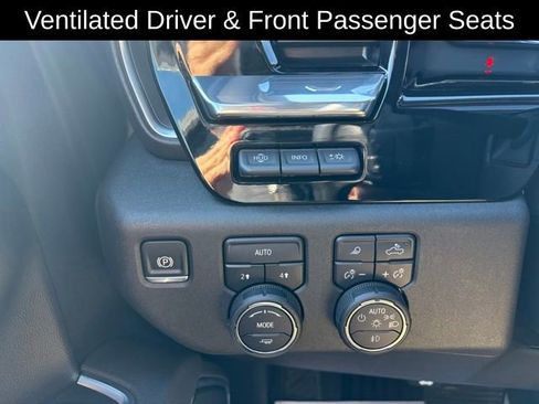 Certified 2025 Chevrolet Silverado 1500 LTZ w/ Technology Package AWD/4WD image 17