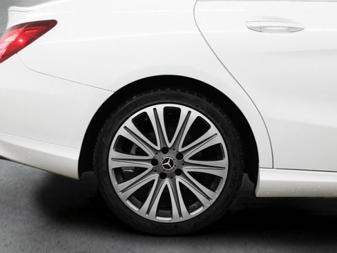 Used 2018 Mercedes-Benz CLA 250 image 12