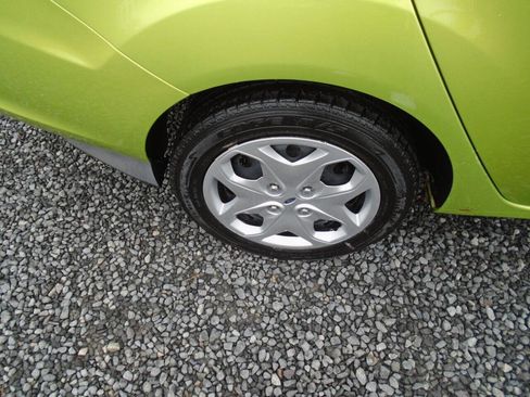 Used 2011 Ford Fiesta SE w/ 201A Rapid Spec Order Code image 12