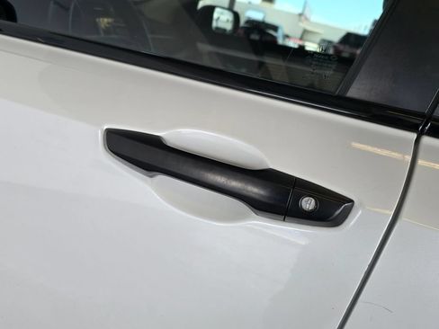 Used 2021 Honda CR-V LX image 19