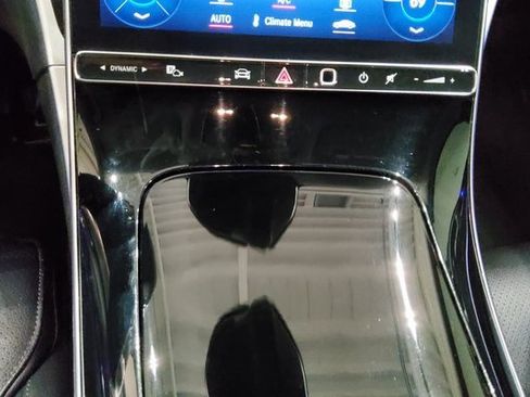 Used 2022 Mercedes-Benz C 300 Sedan image 31