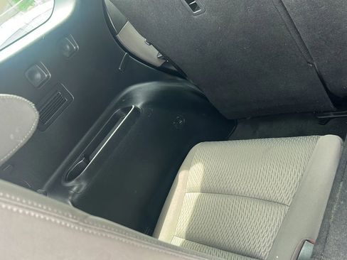 Used 2018 Hyundai Santa Fe SE AWD/4WD image 14