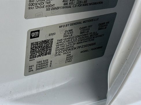 Used 2023 Chevrolet Silverado 1500 LT AWD/4WD image 12