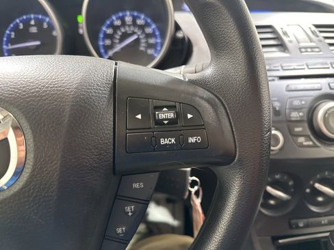 Used 2013 MAZDA MAZDA3 i Sport image 21