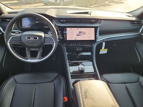 New 2026 Jeep Grand Cherokee Limited w/ Limited Altitude Package image 7