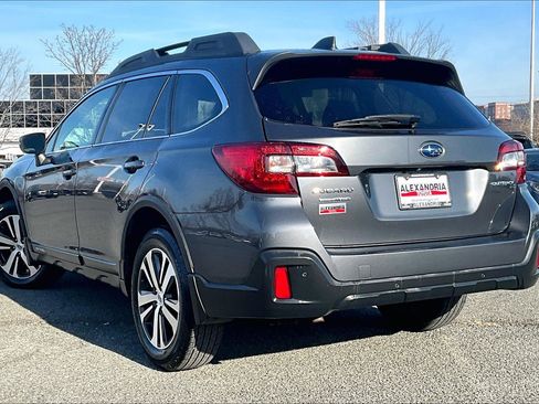 Used 2018 Subaru Outback 2.5i Limited image 10