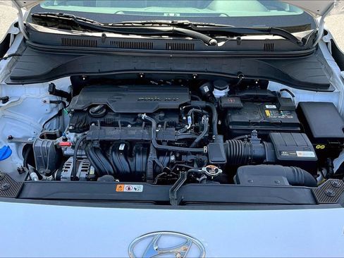Used 2023 Hyundai Kona SE AWD/4WD image 32