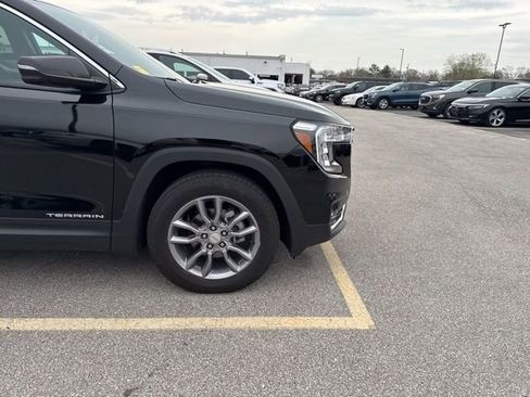 Used 2022 GMC Terrain SLT w/ Infotainment Package II image 10