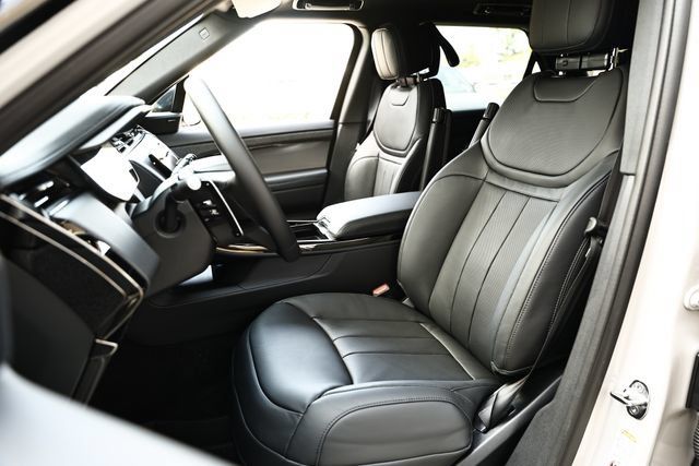 New 2027 Land Rover Range Rover Sport SE AWD/4WD image 24