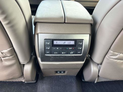 Used 2022 Lexus GX 460 Premium w/ Premium Package AWD/4WD image 10