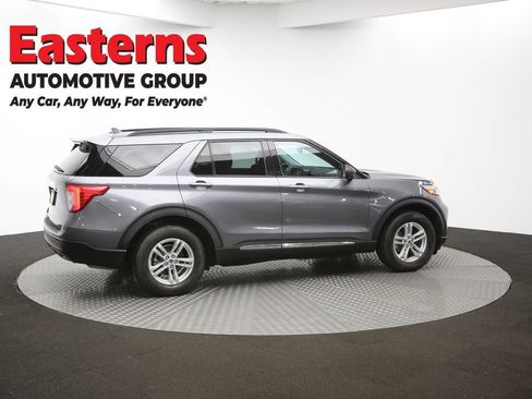 Used 2022 Ford Explorer XLT image 42