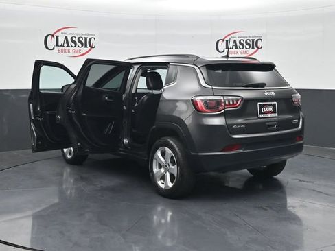 Used 2020 Jeep Compass Latitude w/ Cold Weather Group image 33