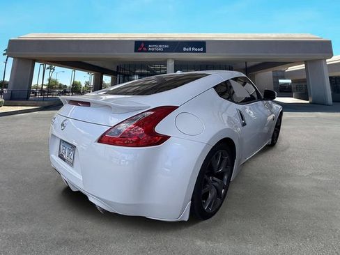 Used 2013 Nissan 370Z Touring w/ Sport Pkg RWD image 6