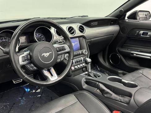 Used 2020 Ford Mustang Premium image 12