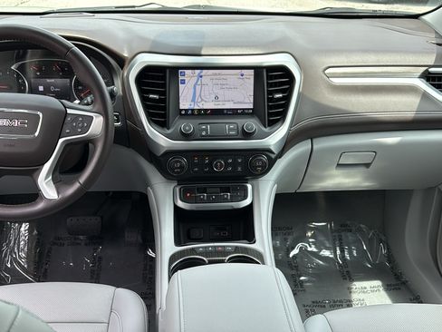 Used 2021 GMC Acadia SLT w/ Premium Package FWD image 9
