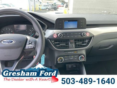 Used 2022 Ford Escape S image 21