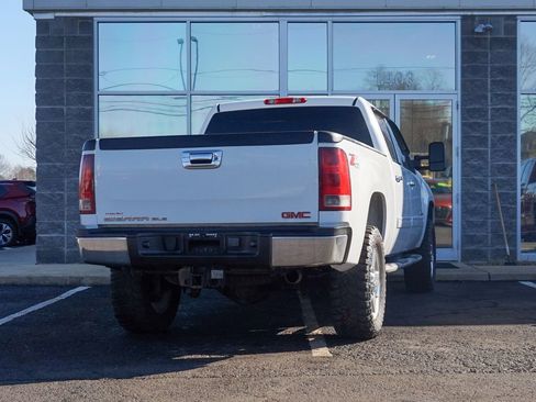 Used 2011 GMC Sierra 3500 SLE w/ SLE Preferred Package image 3