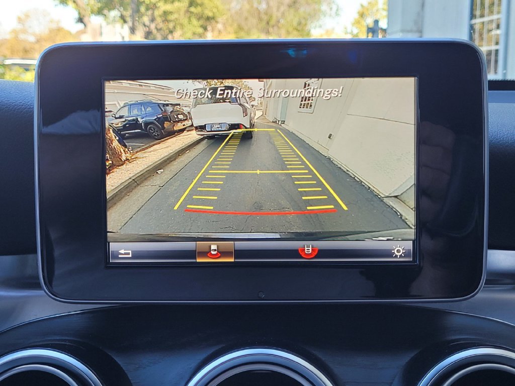 Used 2018 Mercedes-Benz GLC 300 4MATIC image 12