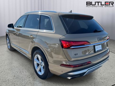 Certified 2025 Audi Q7 3.0T Premium w/ Convenience Package image 7
