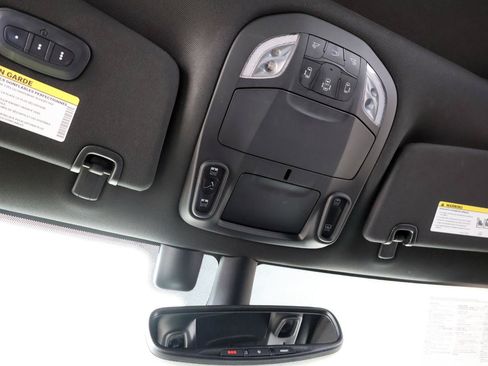 Used 2019 Chrysler Pacifica Touring-L Plus w/ Advanced Safetytec Group FWD image 56