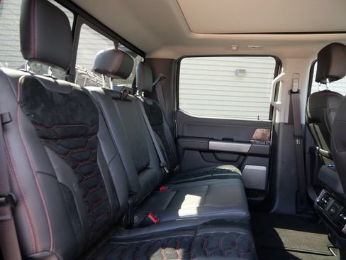 New 2026 Ford F250 Lariat w/ Black Appearance Package AWD/4WD image 17