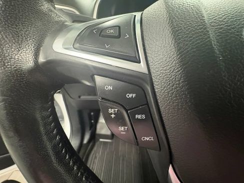 Used 2019 Ford Edge SEL w/ Equipment Group 201A AWD/4WD image 18