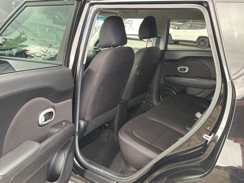 Used 2019 Kia Soul FWD image 27
