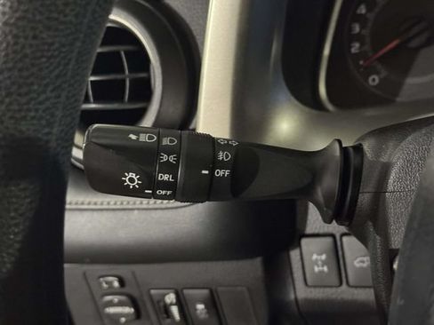 Used 2015 Toyota RAV4 XLE w/ Outdoor Package AWD/4WD image 28