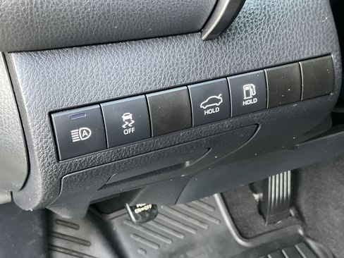 Used 2021 Toyota Camry SE FWD image 26