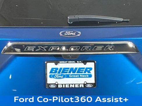 Used 2023 Ford Explorer XLT w/ Equipment Group 202A AWD/4WD image 26