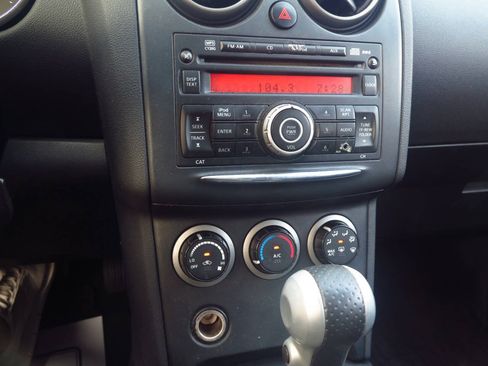 Used 2012 Nissan Rogue S AWD/4WD image 9