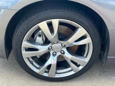 Used 2019 INFINITI Q70 L 3.7 w/ Sensory Package image 9