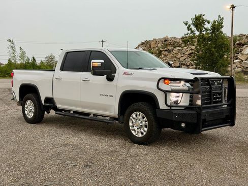 Used 2023 Chevrolet Silverado 2500 LTZ w/ LTZ Plus Package AWD/4WD image 4