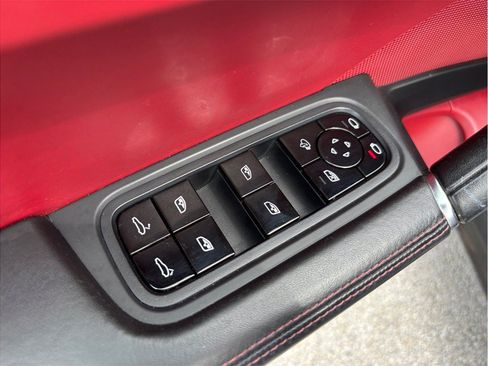 Used 2021 Porsche Cayenne S AWD/4WD image 24