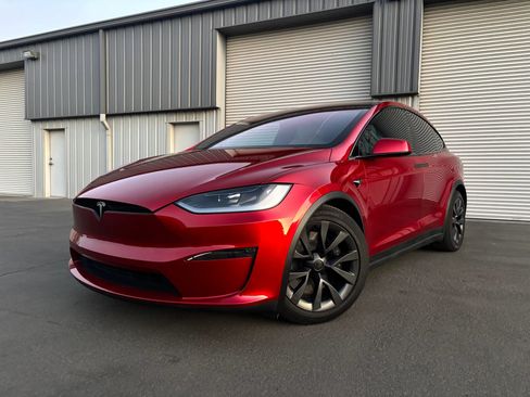 Used 2024 Tesla Model X AWD/4WD image 4