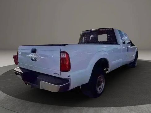 Used 2016 Ford F250 XL w/ Power Equipment Group image 10
