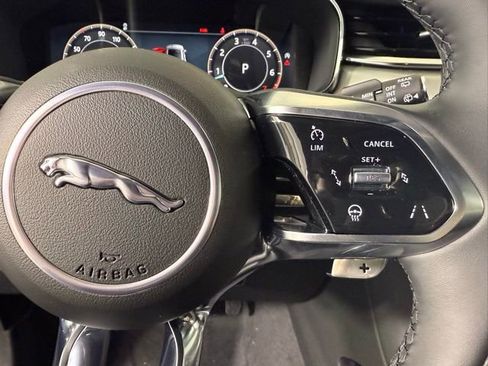 Used 2025 Jaguar F-PACE R-Dynamic S image 15