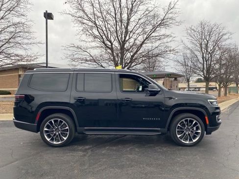 Used 2022 Jeep Wagoneer Series II w/ Premium Group I image 3