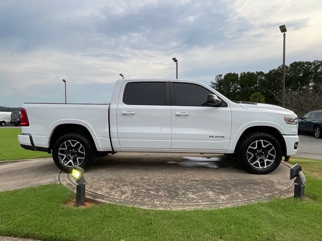 Used 2025 RAM 1500 Laramie w/ Sport Appearance Package AWD/4WD image 8
