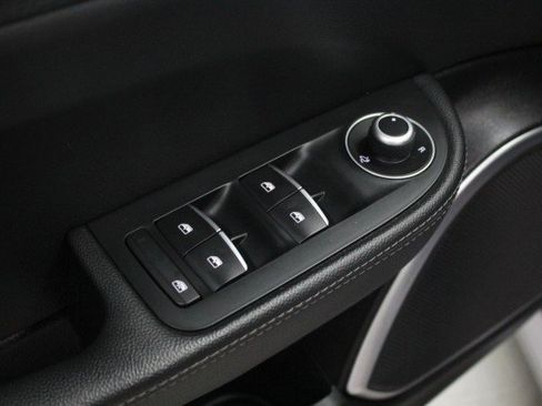 Used 2021 Alfa Romeo Giulia Sprint w/ Nero Edizione image 21