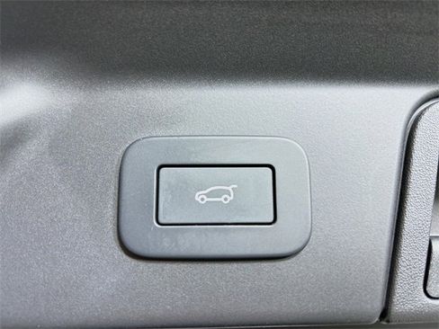 Used 2026 Land Rover Range Rover Velar Dynamic SE image 26